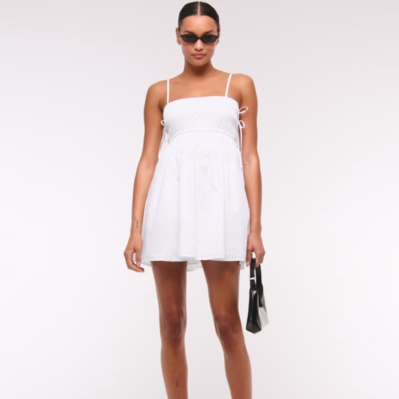 SMALL TALL Abercrombie & Fitch Black and White Smocked Sundress - Picture 4 of 4